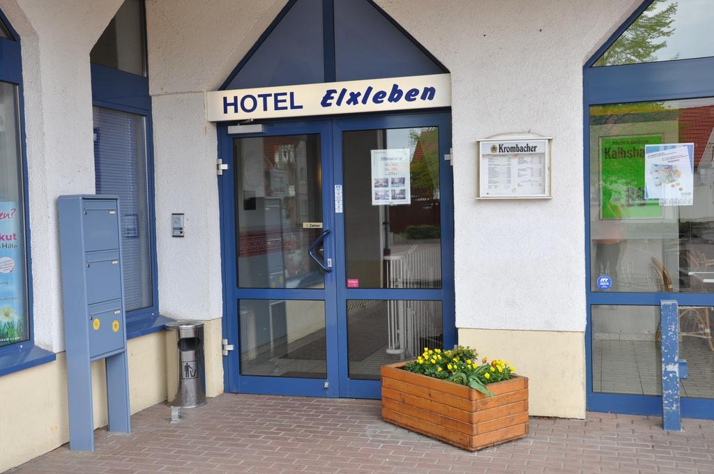 Hotel Elxleben ภายนอก รูปภาพ