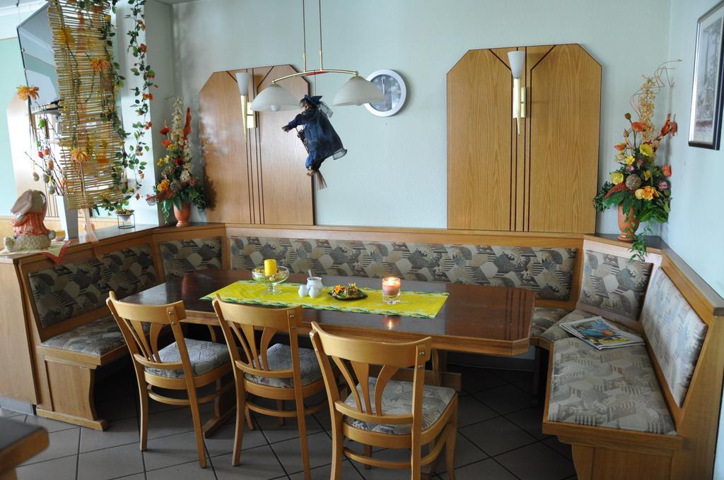 Hotel Elxleben ภายนอก รูปภาพ